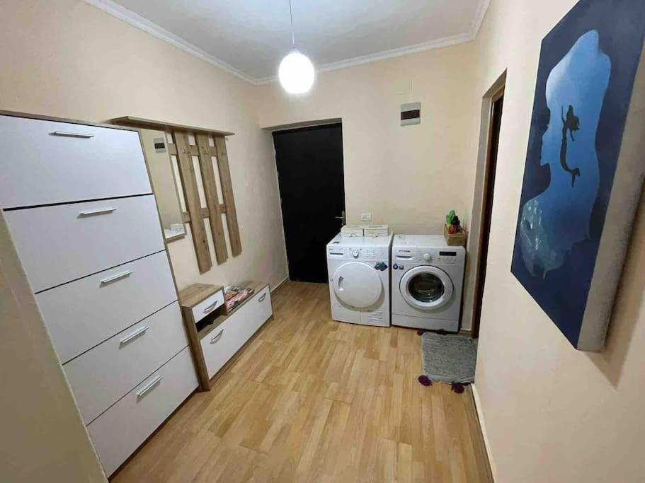 Apartment In The City Center Tirana Exterior foto